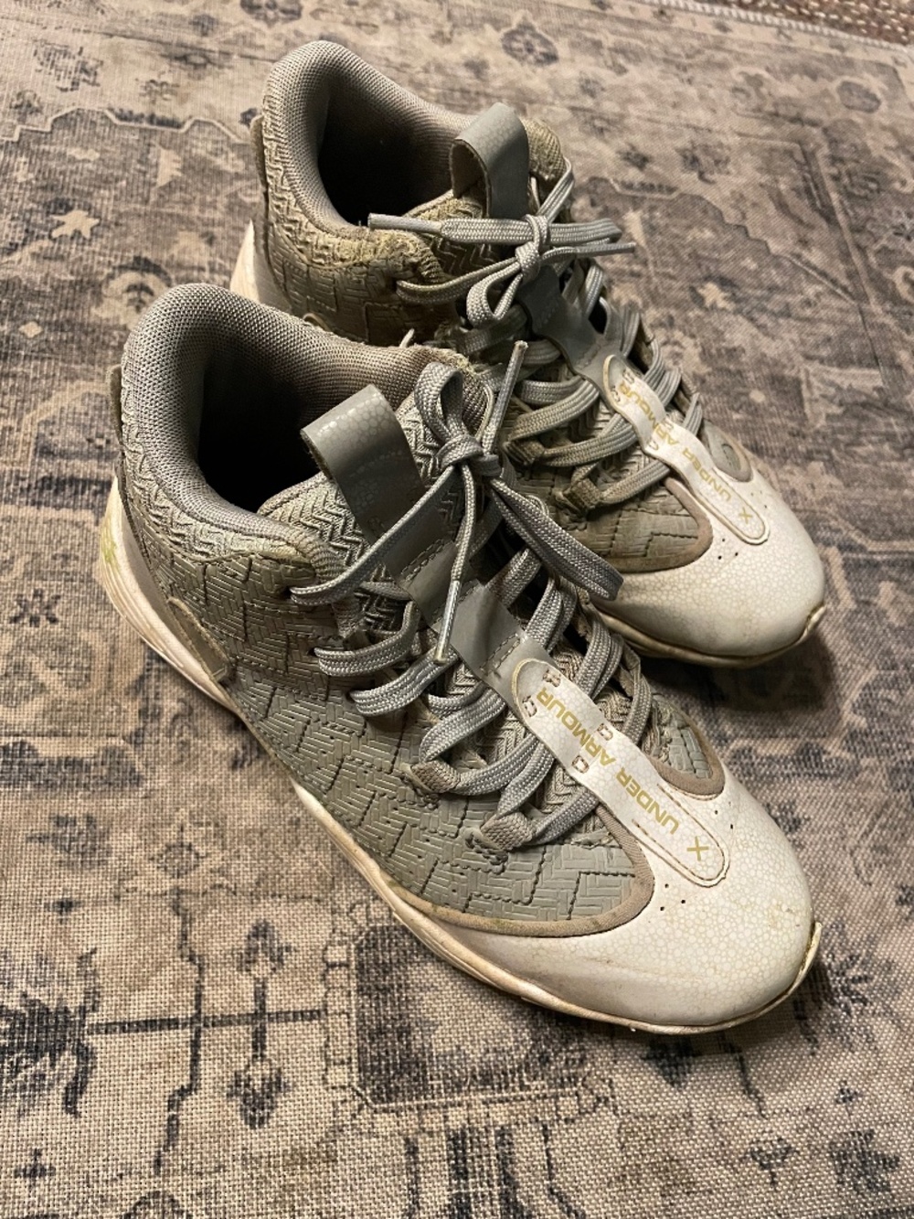Under Armour Youth Baseball Cleats 3.5Y